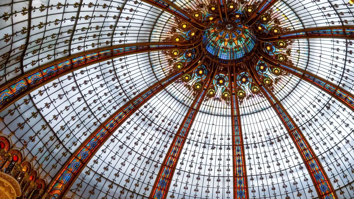 La cúpula Art Nouveau de Galeries Lafayette Haussmann